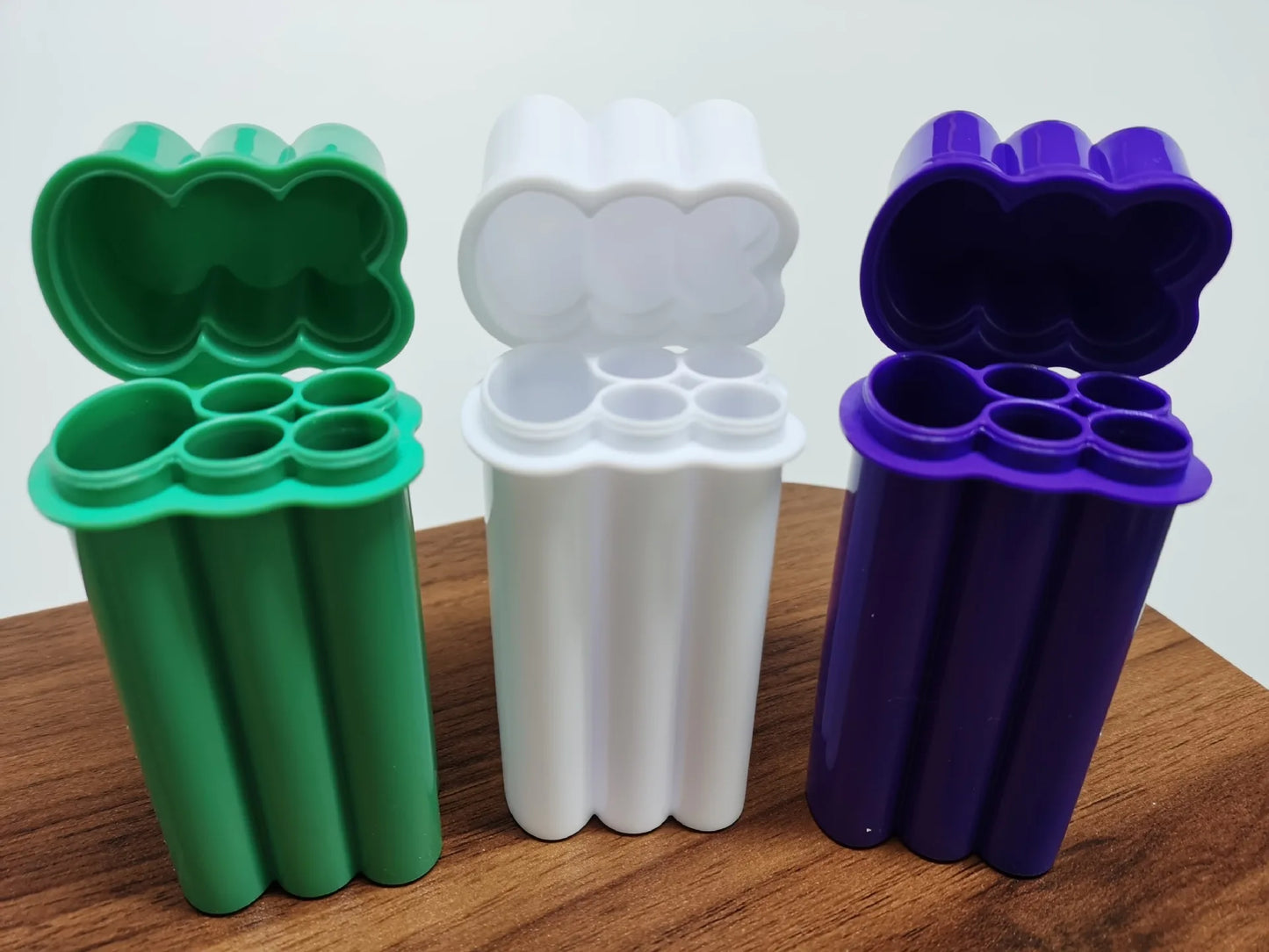 WinningCase Beeck™ – Premium 4 em 1
💎 Organização, estilo e praticidade no seu dia a dia.
A WinningCase Beeck™ é o acessório definitivo para quem busca elegância e funcionalidade em um só produto